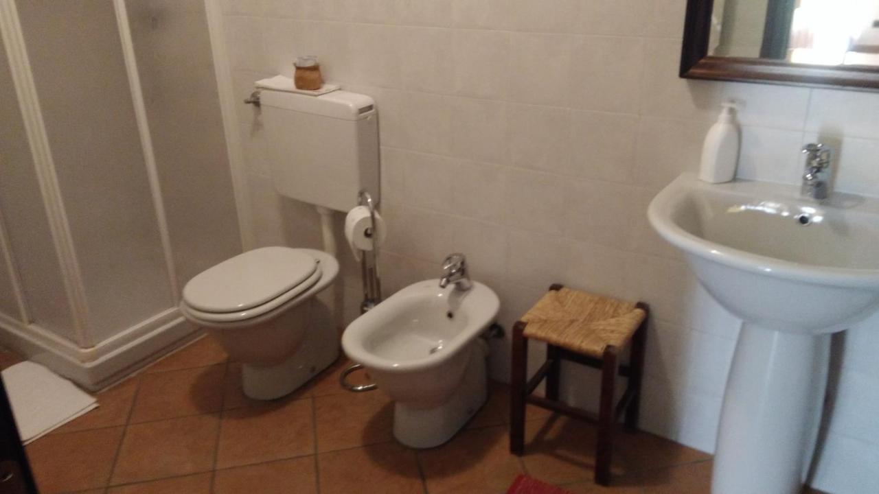 ברולו Agriturismo Le Viole מראה חיצוני תמונה