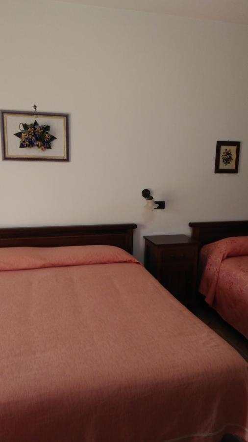 ברולו Agriturismo Le Viole מראה חיצוני תמונה