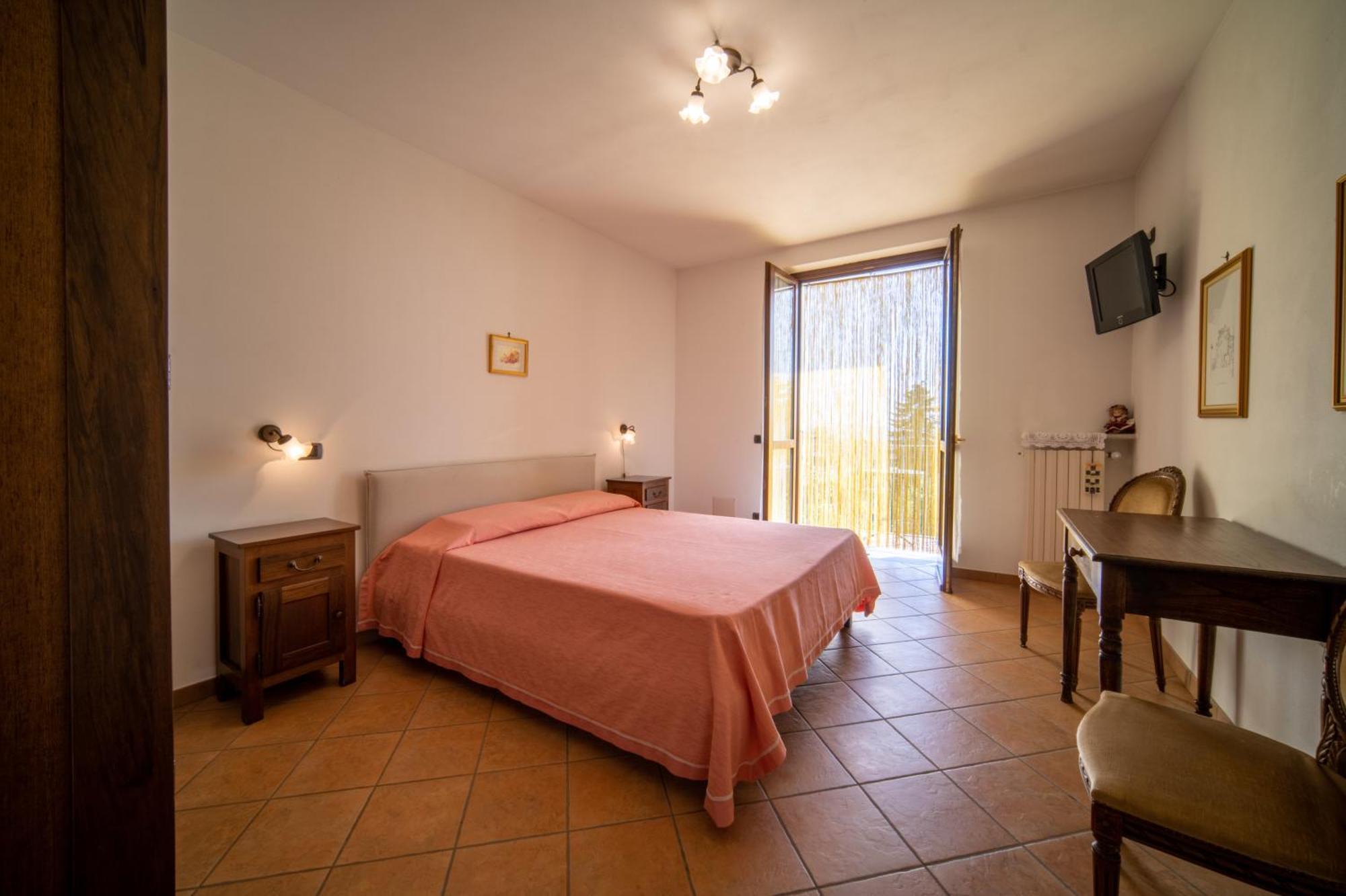 ברולו Agriturismo Le Viole מראה חיצוני תמונה